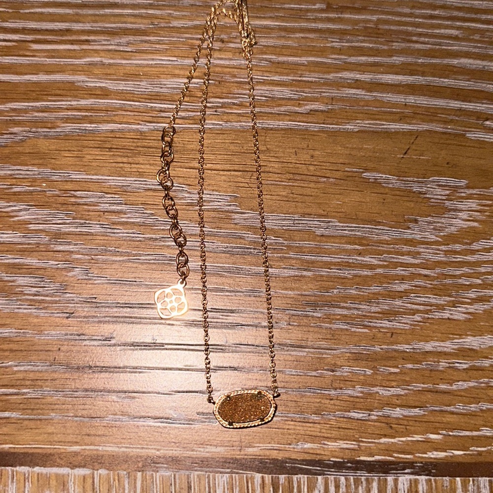 Kendra Scott rose gold necklace